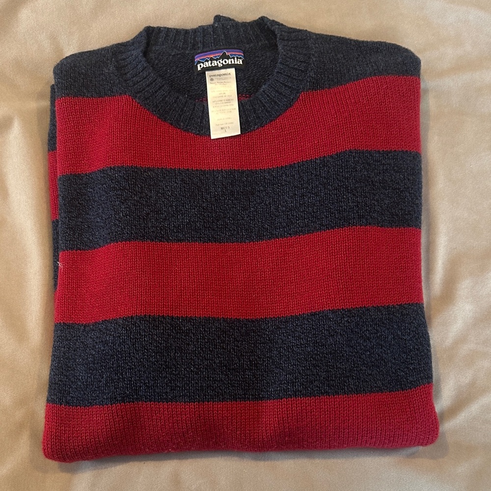 Patagonia Men's Crewneck Sweater - Red and Dark Gray